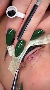 Bottom lashes process #repos #cashmerslashes #lashartist #lashtech #lashextension #lashartists #lashlove #lashtechnique | Abonnie Lashes