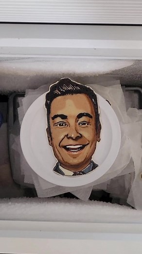 This is what happens to the pancakes#fyp #batman #jimmyfallon #somethingintheway