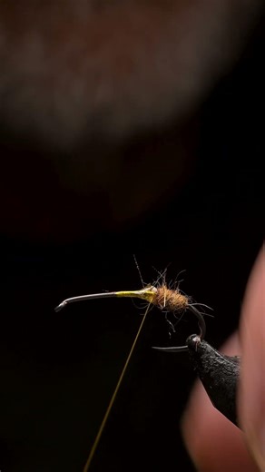 How can you keep your flies from spinning?