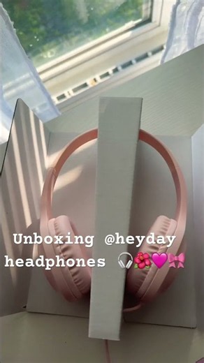 Unboxing headphones!!!!!!! #foryou #headphones #preppy #schoollife