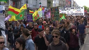 Antifa-Demo in Berlin: Teilnehmer fordern "Kill your Landlord"