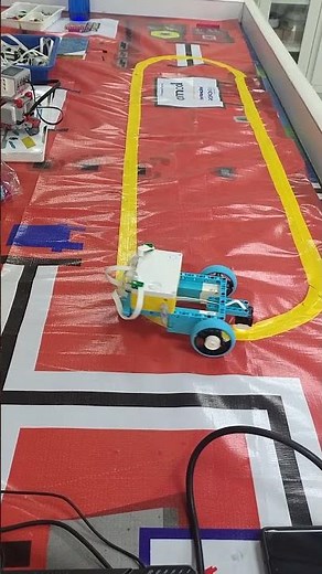 Line follower robot using Lego spike prime #beginnerelectronics #arduino #programming #lego