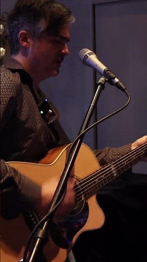 Tennessee Whiskey – Chris Stapleton (Live Acoustic Performance)