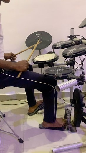 PRO DRUMMERS ACADEMY on Instagram: "Hihat patterns with the note values (quarter note till thirty second note)"