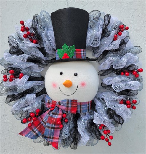Snowman Wreath: Winter Door, Wall, or Office Decoration - Etsy