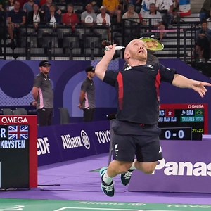 🥈 Paralympic Silver medalist - and Argyle fan - Krysten Coombs is a special guest at today's game against Blackburn! He spoke with us on Argyle Breakfast this morning. Watch now ➡️ pafc.co.uk/argyle-tv | Plymouth Argyle Football Club