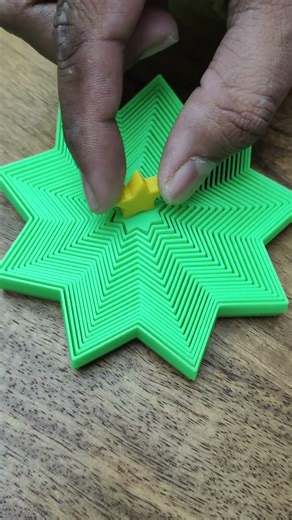 3D Printed Christmas Tree with Santa Claus 🎄🎅 #3dprinting #shorts