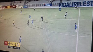 #Rwanda Premier League MD 14 FT Gorilla FC 1-4 APR FC ⚽️⚽️ Victor Mbaoma ⚽️ Nshimirimana Ismael ⚽️ Apam Bemol ▪️ Ni ubwa mbere APR FC itsinze ibitego 4 muri shampiyona ya 2023/24 ▪️Victor Mbaoma atsinze igitego cya 10 mu mikino 4 ▪️Mu mikino 6 iheruka guhuza APR FC na Gorilla, APR yayitsinze yose 9/12/2023 AS Kigali v Rayon Sports Musanze FC v Marines Table 1. APR FC 30pts 2. Police 28pts 3. Rayon Sports 26pts 4. Musanze FC 26pts | Kayishema Tity Thierry