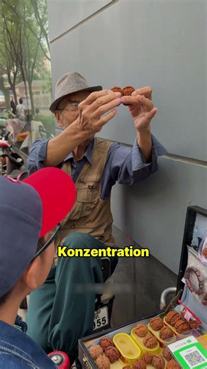 Why rich Chinese people play with walnuts