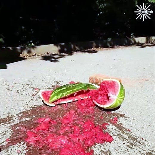 Satisfying crushing crunchy & soft things!