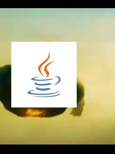 Why is Java a difficult language? Java is a powerful but rigid language, so it can be challenging for beginners. When writing code, you need to define the types of everything, and even a small mistake can lead to a compilation error. Furthermore, the fact that everything is based on class and object logic can be confusing, especially during the initial learning phase. However, with patience, it offers the opportunity to develop robust, secure, and high-performance applications for large projects