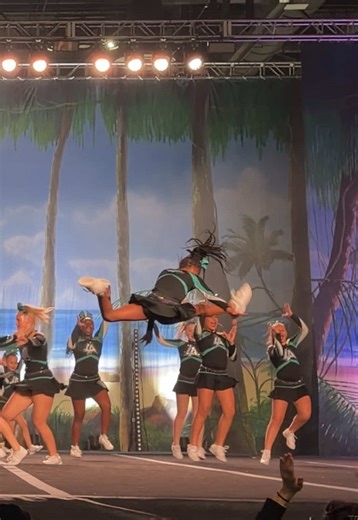 Jump Split Mastery in Competitive Cheer