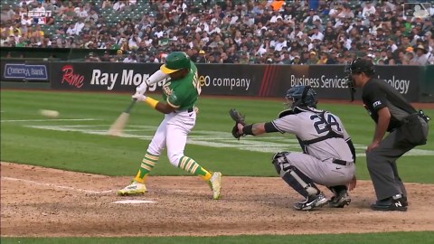 Tony Kemp's go-ahead two-run HR