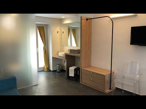 Alley House | Cefalu, Italy | Hotel Review 🏨