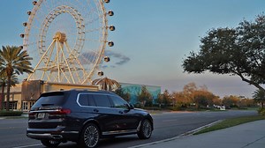 #X7roadtrip The first ever BMW X7 is voyaging on an adventureous coast to coast road trip in the USA starting in Spartanburg, South Carolina, home of the biggest BMW Plant in the world, and ending in the beautiful Palm Springs, California. The perfect adventure to test the car across a variety of different terrains and situations. Come with us on our adventure with 4 more episodes to come in the following weeks. Where would you take this car for a road trip? Read more here: https://www.bmwgroup.