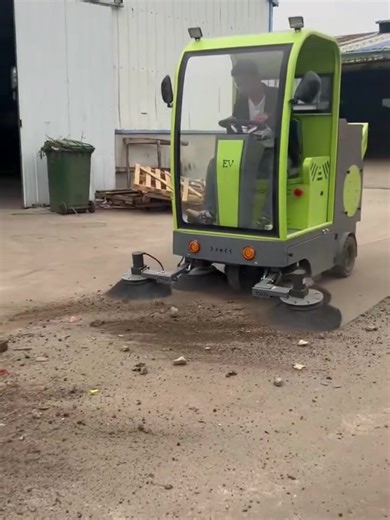 Quality Cleaning Equipment and Sweepers for Sale