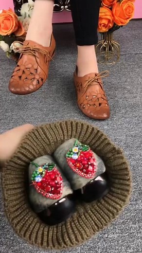 1.3M views · 6.6K reactions | “New Trending Girls Shoes 2025  #FashionShorts #ViralShoes #GirlsStyle” | Bangle color | Facebook