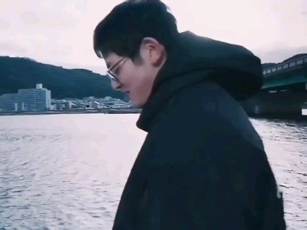 【小林虎之介】戴了眼镜怎么变社畜了