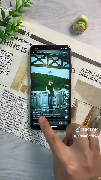 🔥🔥👇 Ini tutorial efek flash lampu kilat viral di IG & TikTok ✨, wajah jadi lebih cerah, tajam dan jelas tanpa berubah, dengan nuansa retro kodak, grain halus, warna cool cyan yang estetik, background lebih gelap dan cinematic 📸. Bisa dipakai di iPhone maupun Android dengan mudah, cari filter lampu kilat saja dan hasilnya langsung bikin foto kamu jauh lebih keren 🔥. Get this viral flash filter on Instagram & TikTok ✨ Makes your face brighter, sharper and super clear, with a vintage Kodak fil