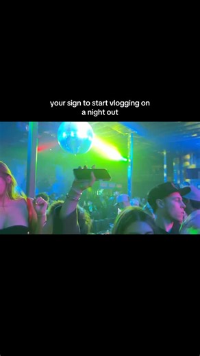 chantelle blanchet on Instagram: "Loving senior year #asu #gno #bestfriends"