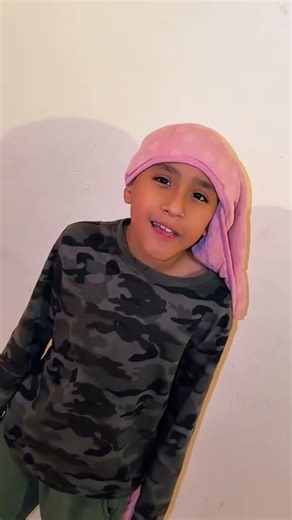 SE QUIERE RAPAR 😱