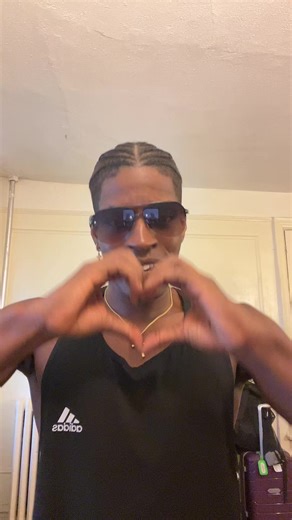 Dance Challenge to Popular Thai Song