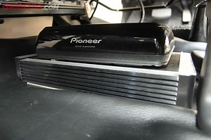 Pasang Subwoofer Aktif di Mobil, Ini Kelebihan dan Kekurangannya - Gridoto