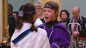 Inuit throatsingers at swearing-in ceremony
