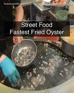 This Taiwanese master can whip up many plates of fried oyster in a blink of an eye! www.youtube/dancingbacons | DancingBacons