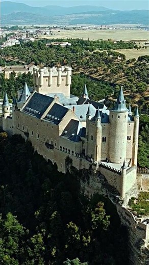 Spain’s Most Fearless Castle: Alcázar of Segovia