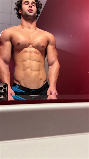 elephantmeet3 (@elephantmeet30)’s videos with original sound - elephantmeet3