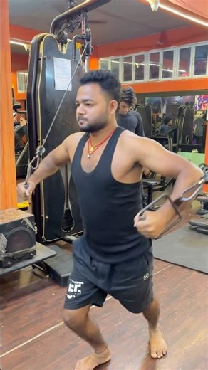 CHEST BEST EXERCISE 💪🏻😈💪🏻 #trendingshorts #motivation #viralvideo #shorts #gym #short #viral