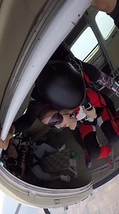 Skydiving ✈️ ✈️✈️ #freefall #skydive #freefly #parachute #extremesports #adrenaline #gopro #iloveskydiving #love #flying #cute #skydiving #skydivegram #skydiver #adventure #jointheteem #scary #sky | The Captain