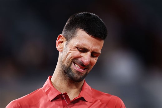 "So ridiculous": Serena Williams' ex-coach chastises umpire for slapping Novak Djokovic with time violation "at 3 am" in late-night French Open thriller