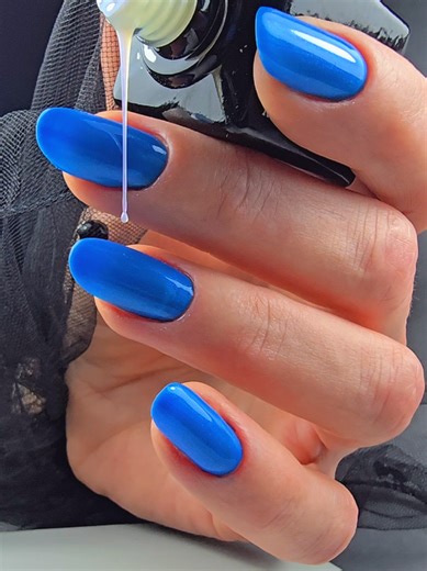 Kostka Orion Holo Pearl fixálásmentes fényzselé kék árnyalattal 🩵💙 @Kostka Nail System Hungary #forupage #nailsartvideos #nailsforyou #foryoupage❤️❤️