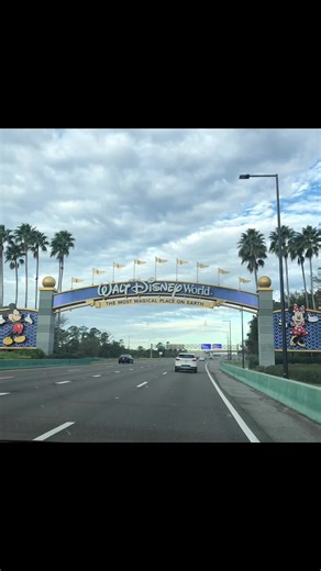 A day in Hollywood Studios #victoriandreamsbyleigh #Disney