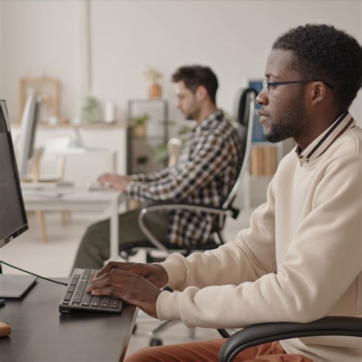 11K views · 43 reactions | Overcome the barriers of harnessing machine learning at scale with an AWS end-to-end solution that simplifies development while lowering costs. ☁️‍⚙️‍ Scale machine learning quickly & effectively with this eBook.  https://go.aws/42l0wMK | Amazon Web Services | Facebook