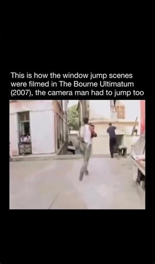 Jason Bourne Cameraman LEAPS Through Midair To Capture UNREAL Scene!