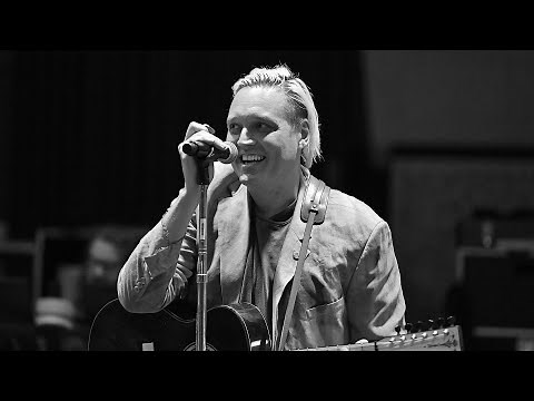 Arcade Fire - Age Of Anxiety II (Rabbit Hole) on 6 Music