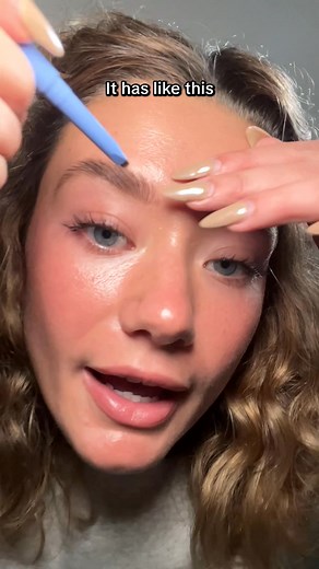 Brows that wow in seconds? Yes please! 🙌 Swift Brow Pencil shapes, fills, and grooms for natural, polished results. Watch the transformation. It’s magic in your makeup bag! | Alleyoop