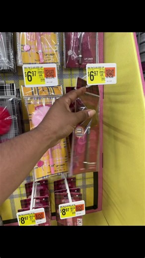 Getting the Clueless makeup collection #clueless #cluelessmovie #cluelessmakeup #cluelessmakeupcollection