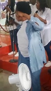 90K views · 2.4K reactions | #NEWS Cette chanson doit être chanter dans toutes les communautés chrétiennes du monde entier. Une chanson puissante qui ne peut que booster votre foi et vous projeter vers un miracle certain. Écoutez les paroles vous même New Gospel, le meilleur de la musique chrétienne. Let's Share the News, the good news ! | New Gospel | Facebook