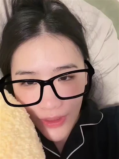 Pundao's Heartfelt Multilingual Live Session