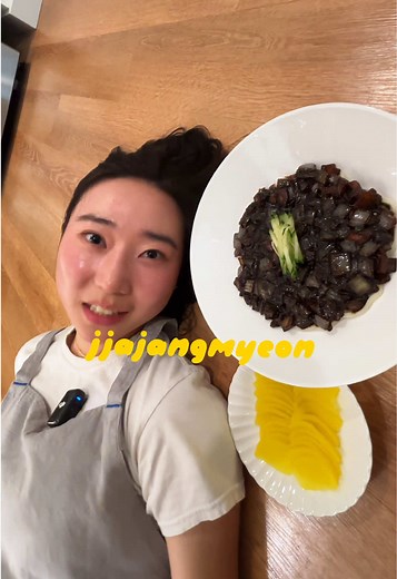 i would move again if it meant that i could eat this again 😮‍💨 *jjajangmyeon 짜장면* ingredients - 300g (10oz) pork belly / jowl - 1 large onion - 1/2 zucchini - knob of ginger - 3 tbsp black bean paste - 1/2 tbsp soy sauce - 1 tbsp oyster sauce - 1 tsp sugar - pinch msg - 1:2 cornstarch to water ratio slurry - jjajang udon noodles - cucumber recipe 1. in a cold pan cook cut up pork meat with some water until pork is cooked 2. add black bean paste and fry in pork oil to get rid of bitterness 3. a