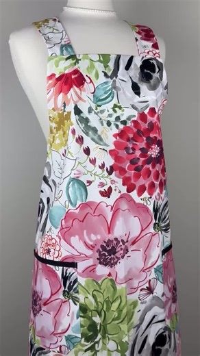 Chic Floral Japanese Apron - Personalized Cooking Gift for Mom, Grandma - Stylish Cross Back Canvas Pinafore Apron With Pockets - Etsy