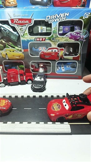 😂🚗 McQueen Is Dancing! 💃🔥 #Toy #Toys #ToyCar #ToyCars #McQueen #PixarCars #Shorts