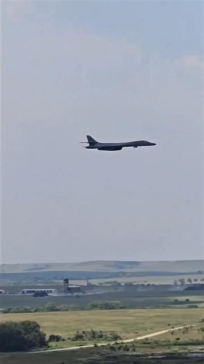 The Bone training (close air support) B-1 🇺🇲🔥 #military #aviation #jets