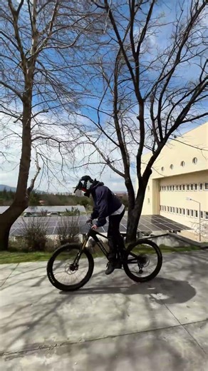 How to Ride Every Move Right on an eMTB | Amflow