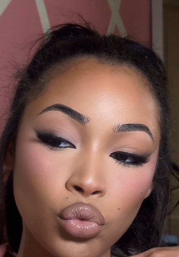 Essential Lip Combo for a Stunning Makeup Look