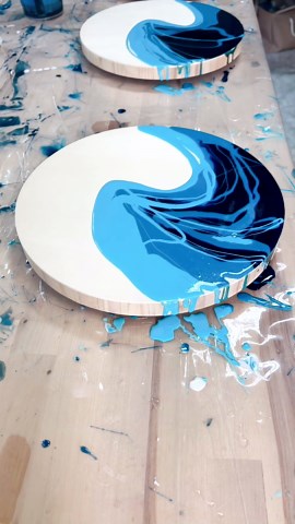 Acrylic Paint and Epoxy Creates Stunning Ocean Wave Effect
